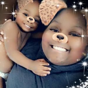 Meet your Posher, Lorena